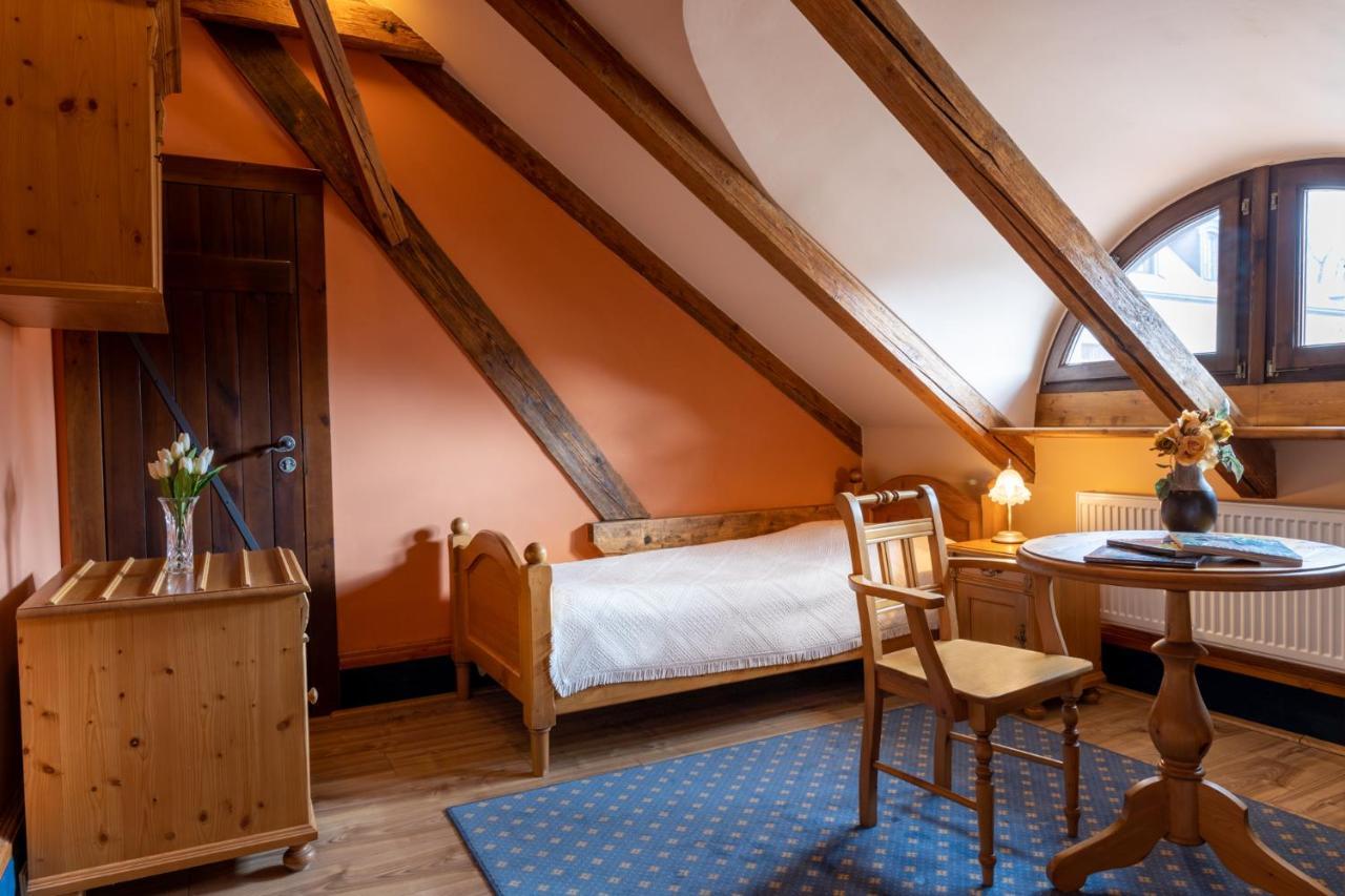 Hotel Zamek Stirin Velké Popovice Dış mekan fotoğraf
