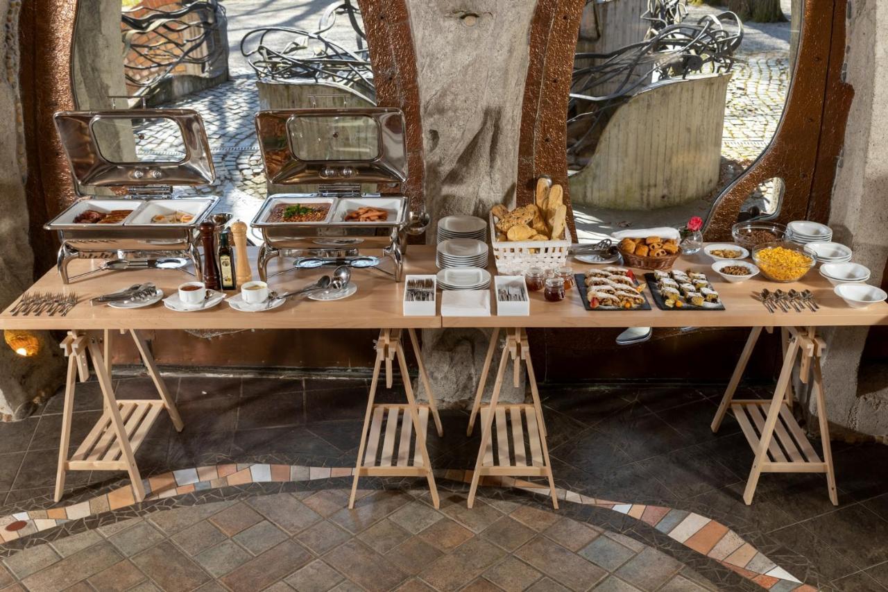 Hotel Zamek Stirin Velké Popovice Dış mekan fotoğraf